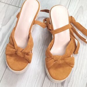 (63-3863) Rilista Wedges Sz 6
